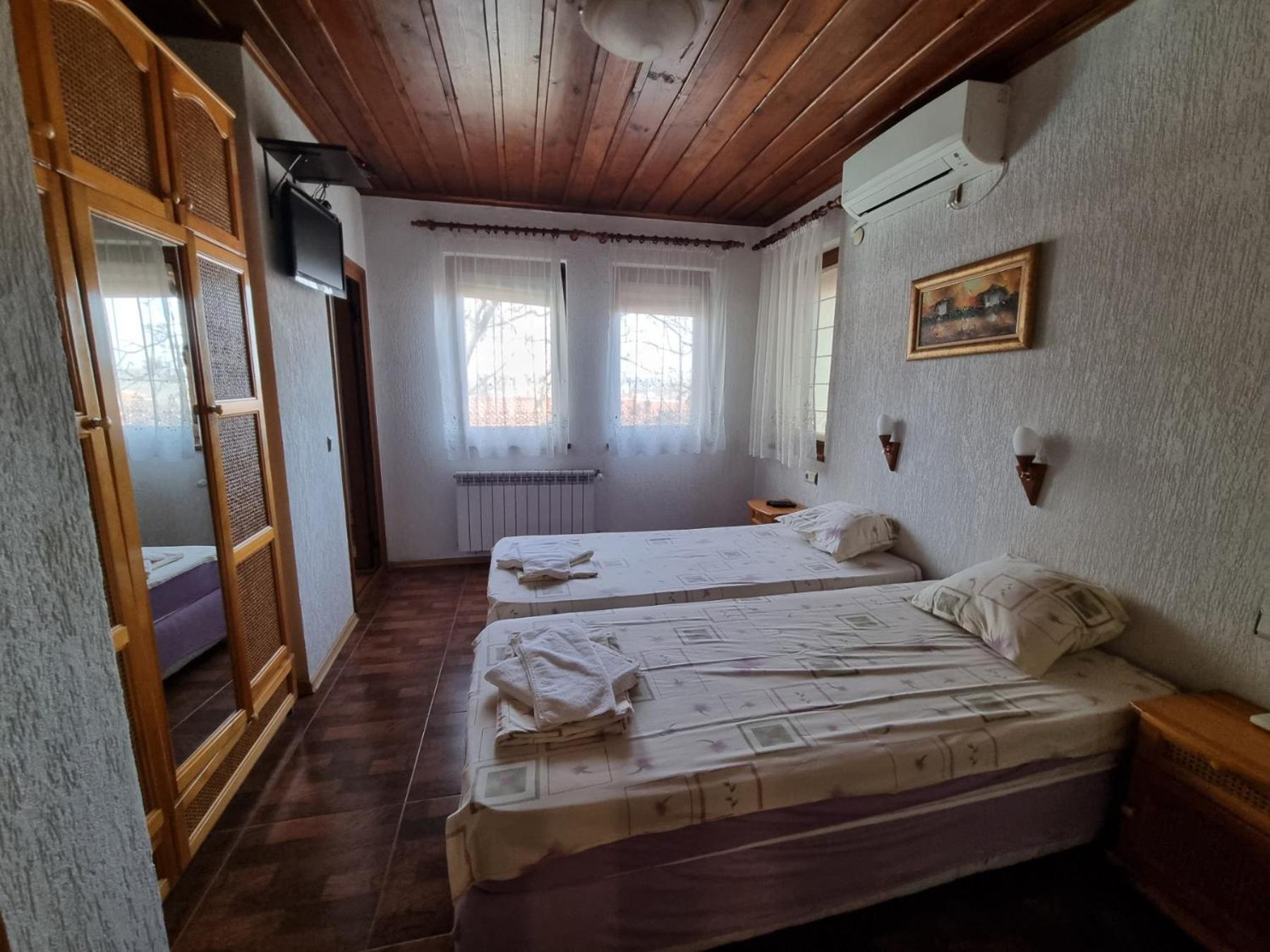 Къща За Гости Билдникс Malko Tŭrnovo Dış mekan fotoğraf